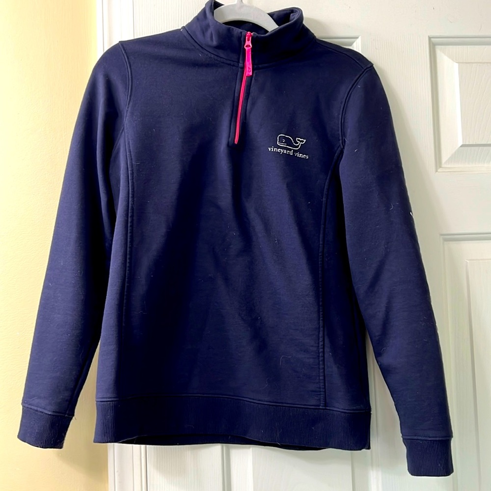 Navy vineyard vines pullover
